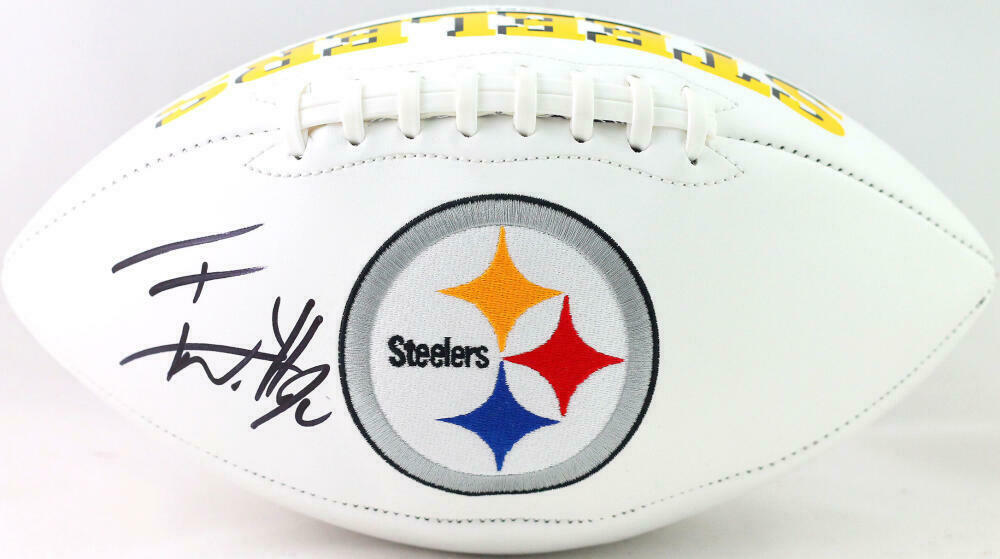 Autographed Footballs – TNT Sports Mem